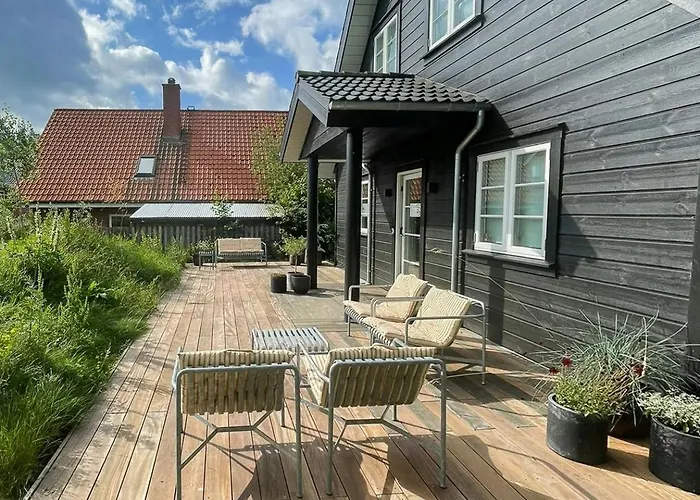 Lakeside In Scenic Virklund Holiday home *